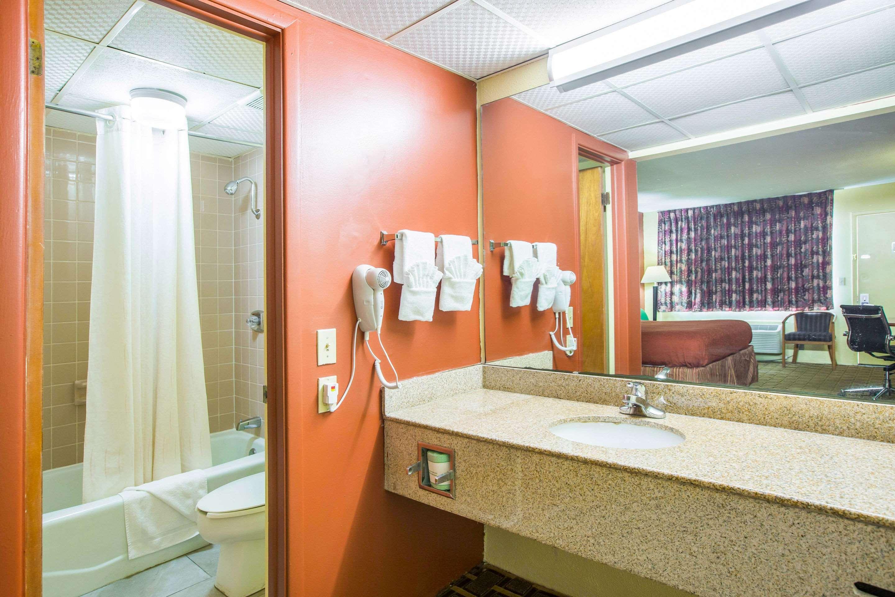 Rodeway Inn Bonifay Экстерьер фото
